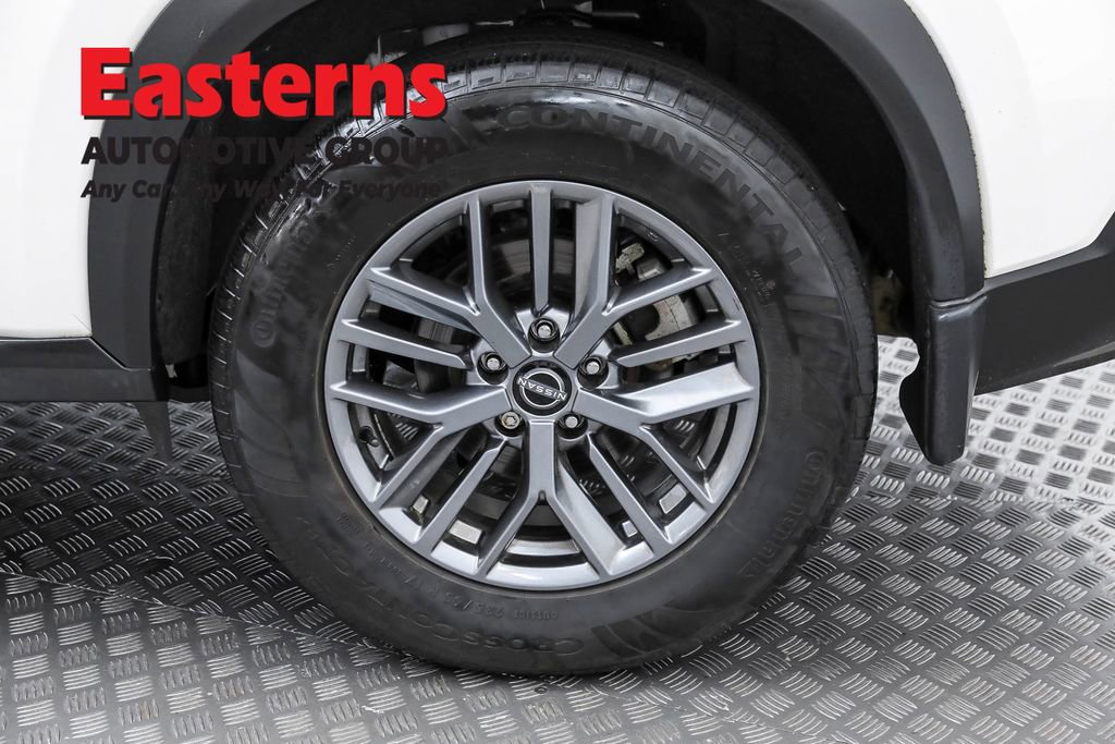 Used 2022 Nissan Rogue S image 33