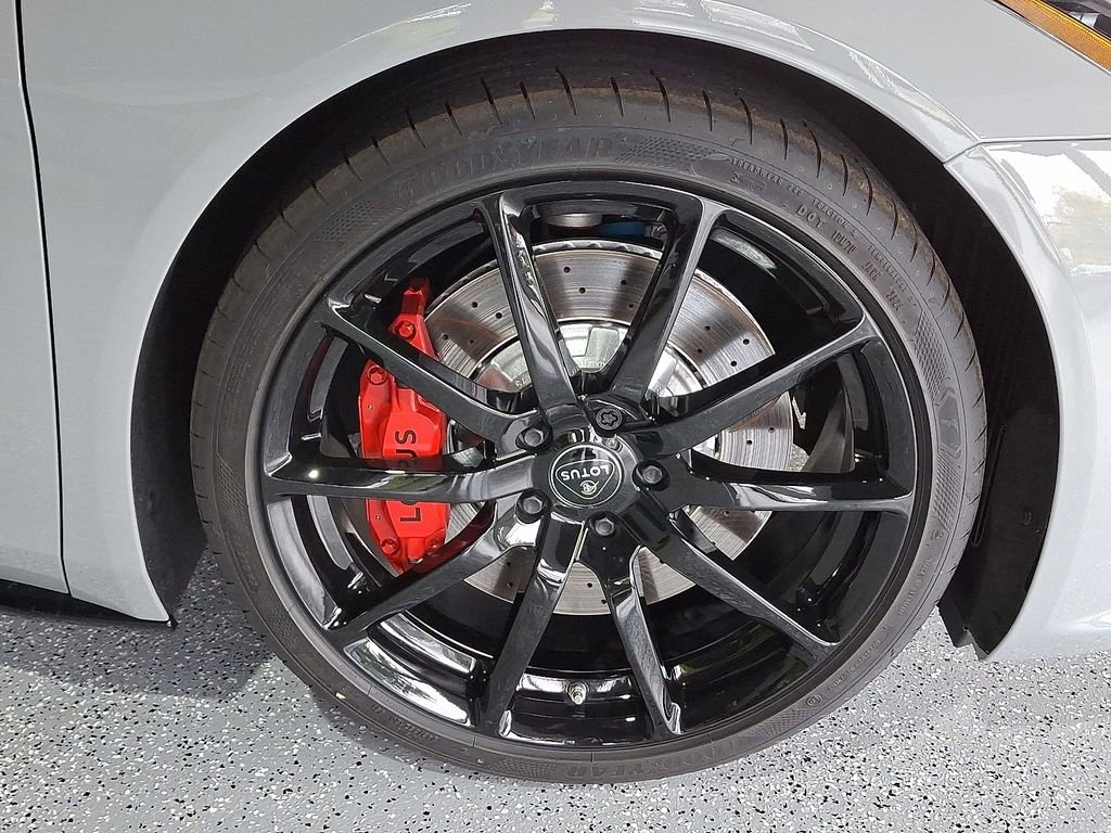 Used 2025 Lotus Emira image 6