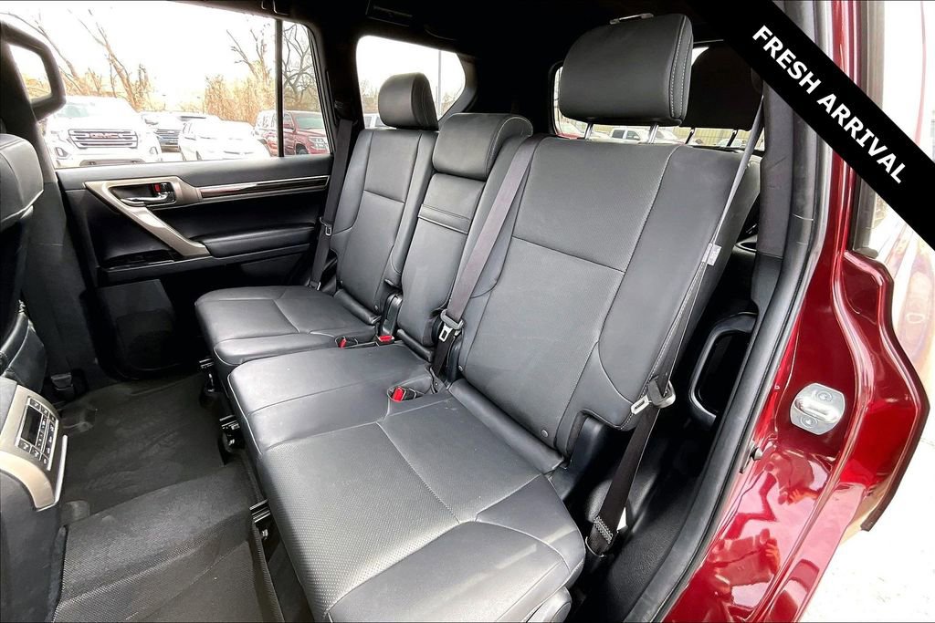 Used 2020 Lexus GX 460 Premium w/ Premium Package image 21