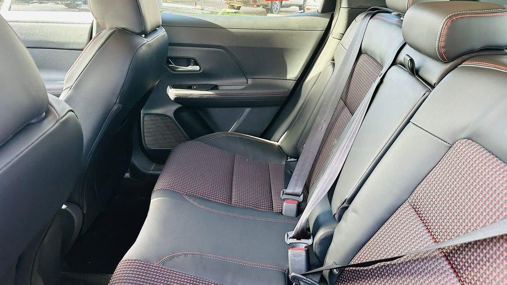 New 2026 Nissan Kicks SR FWD image 28