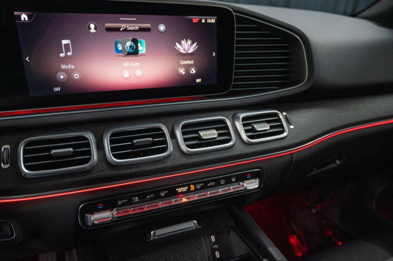 Certified 2025 Mercedes-Benz GLE 450e 4MATIC image 29