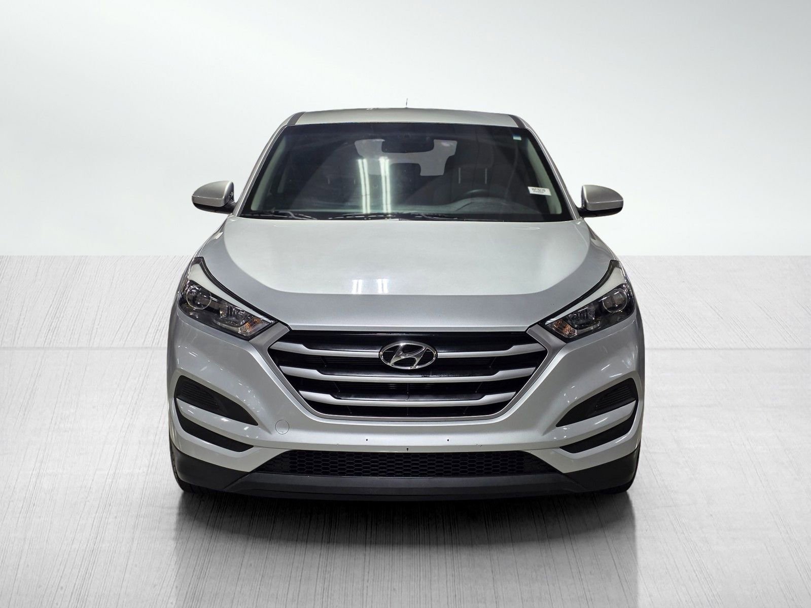Used 2018 Hyundai Tucson SE image 2
