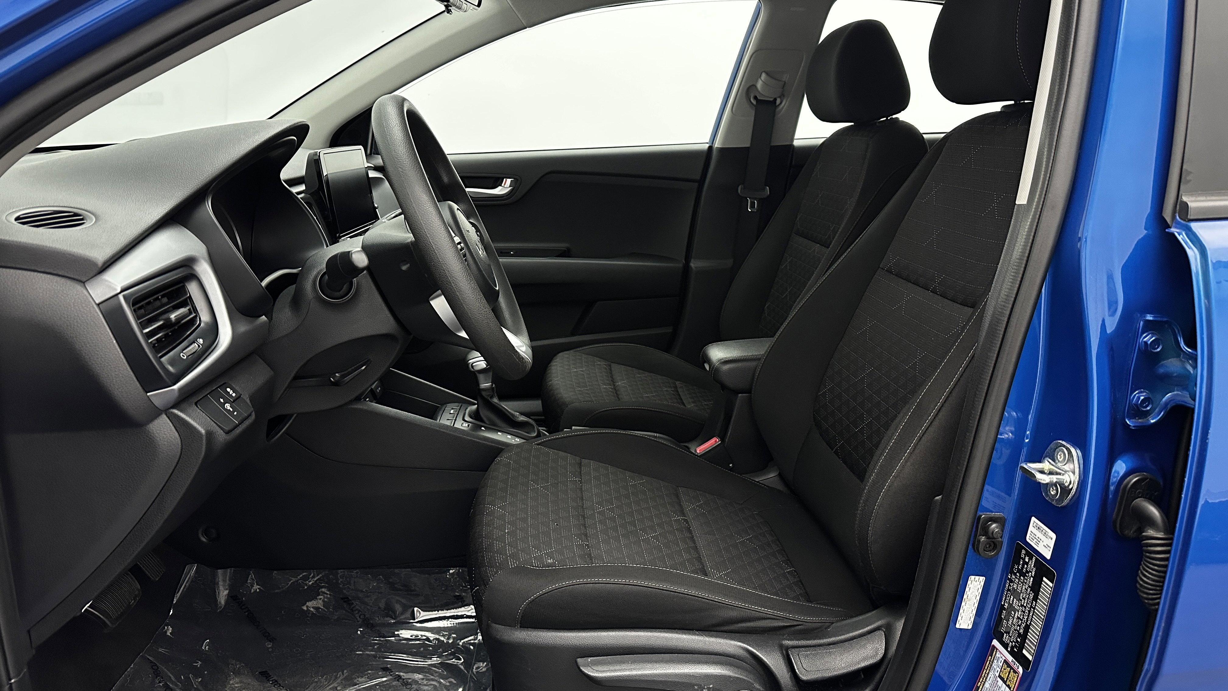 Used 2023 Kia Rio S w/ Technology Package image 12