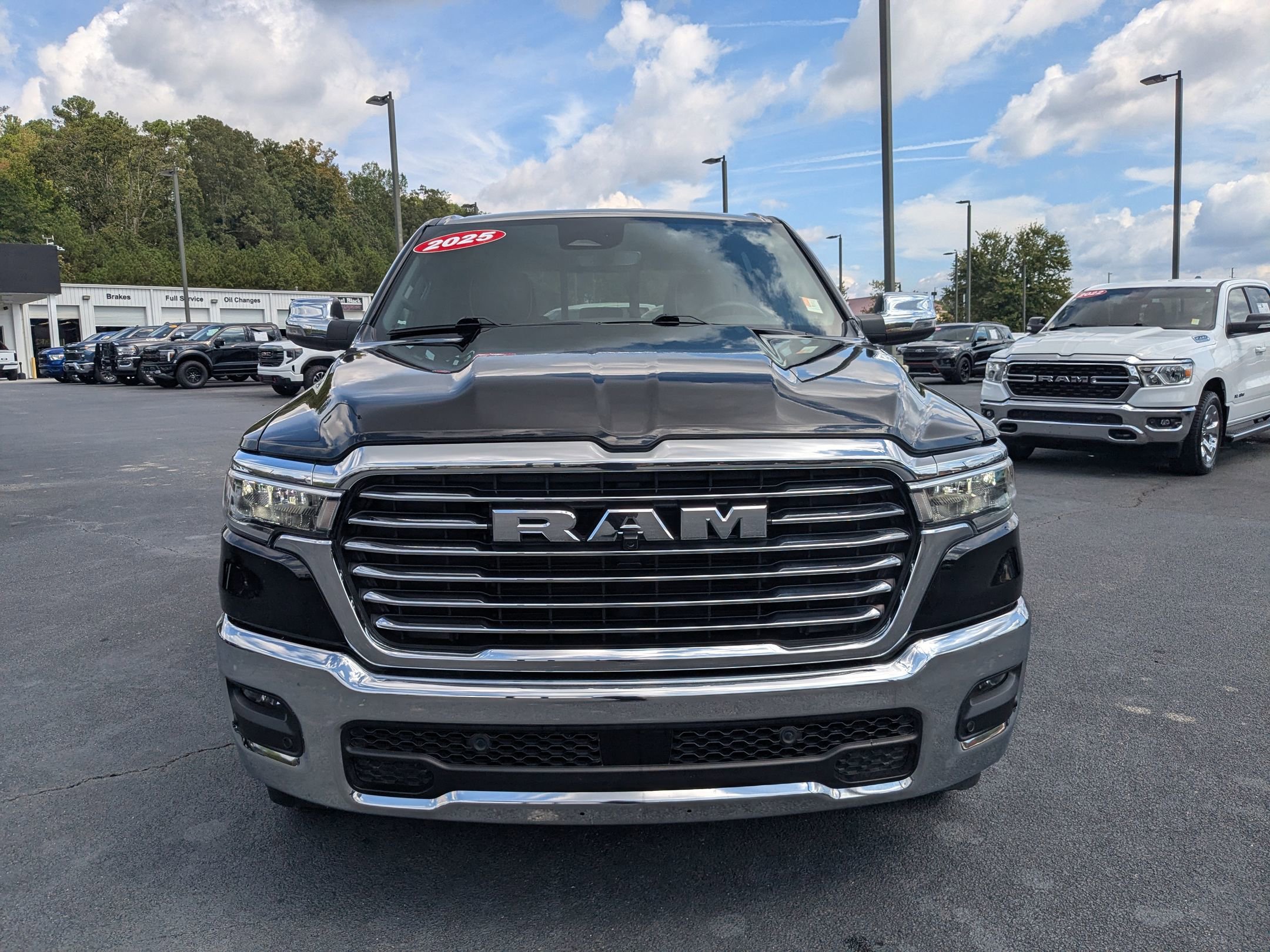 Used 2025 RAM 1500 Laramie image 2