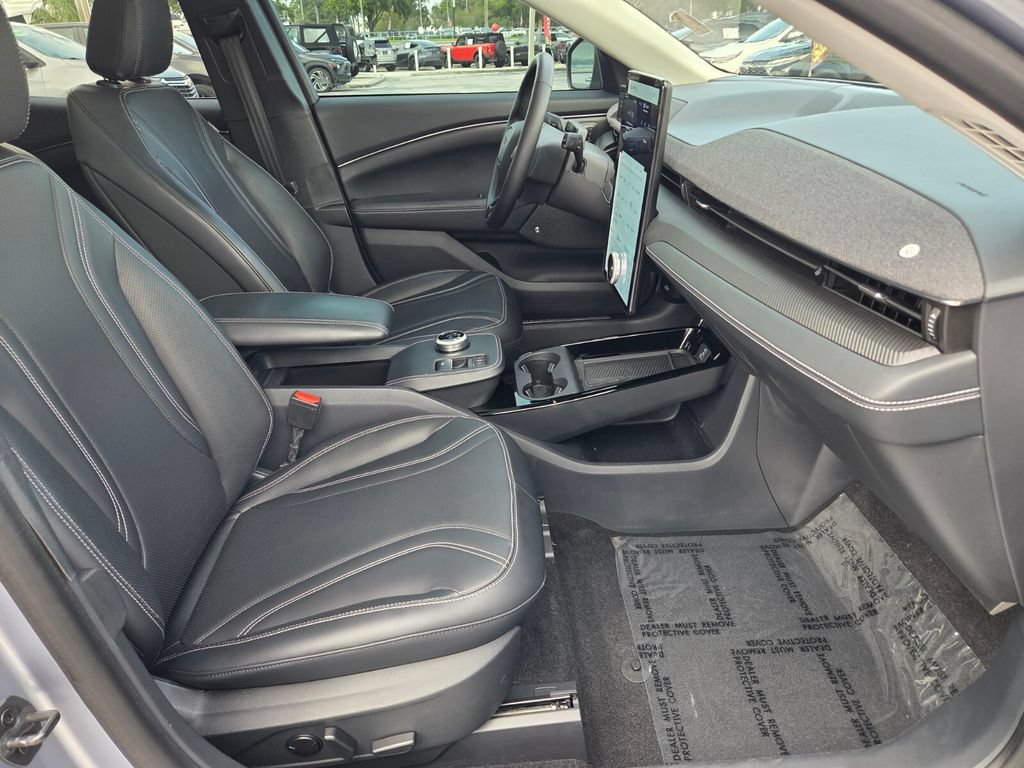 Used 2022 Ford Mustang Mach-E Premium RWD image 17