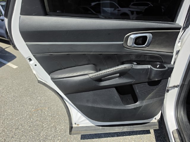 Certified 2024 Kia Sorento SX AWD/4WD image 14