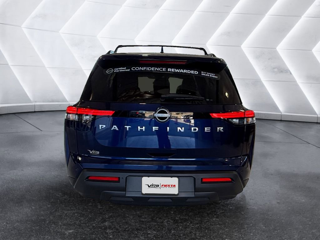 Used 2025 Nissan Pathfinder SV image 5