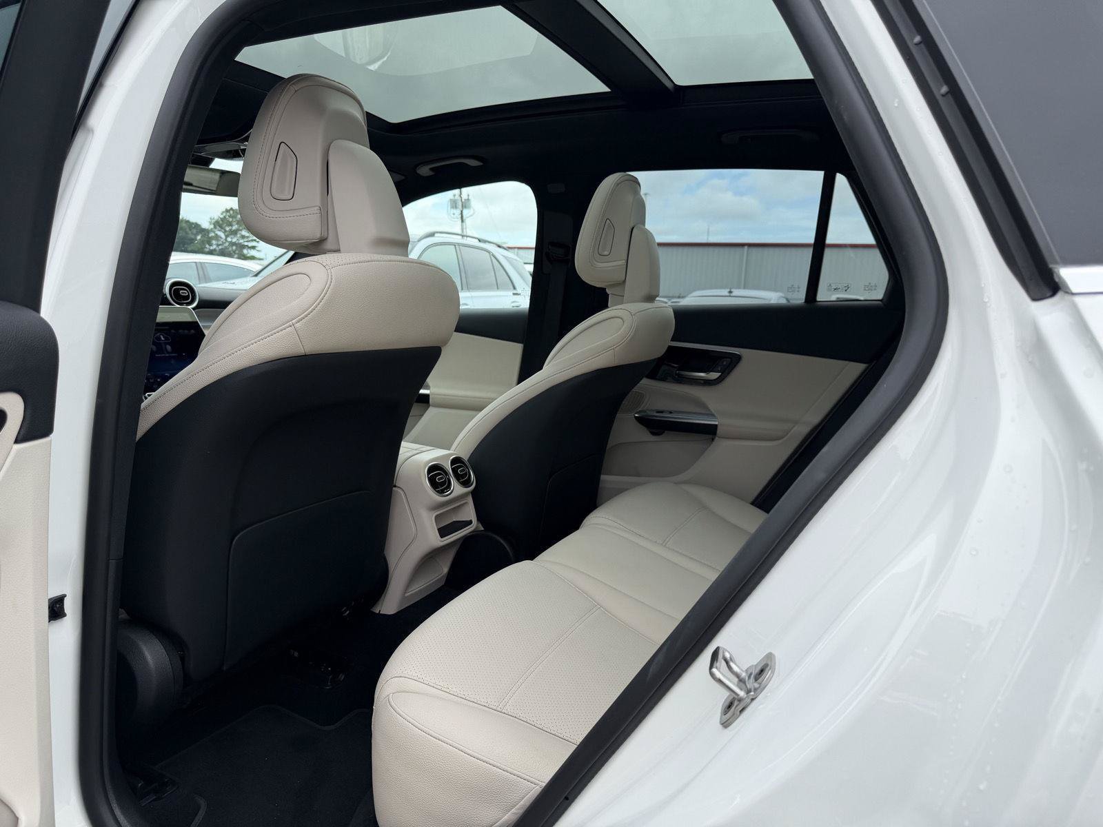 Certified 2026 Mercedes-Benz GLC 300 4MATIC image 17