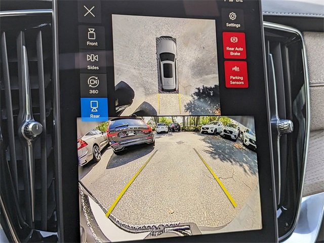 New 2025 Volvo XC90 T8 Plus image 23