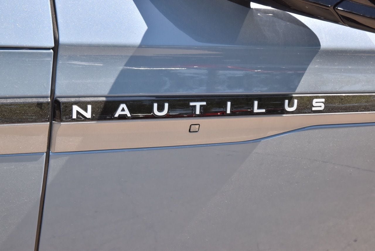 New 2026 Lincoln Nautilus Premier w/ Equipment Group 102A AWD/4WD image 50