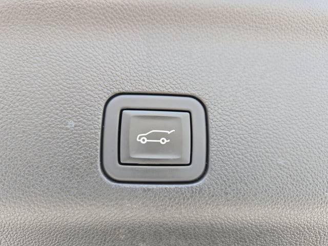 Certified 2024 Cadillac Escalade Sport w/ LPO, ONYX Package AWD/4WD image 38