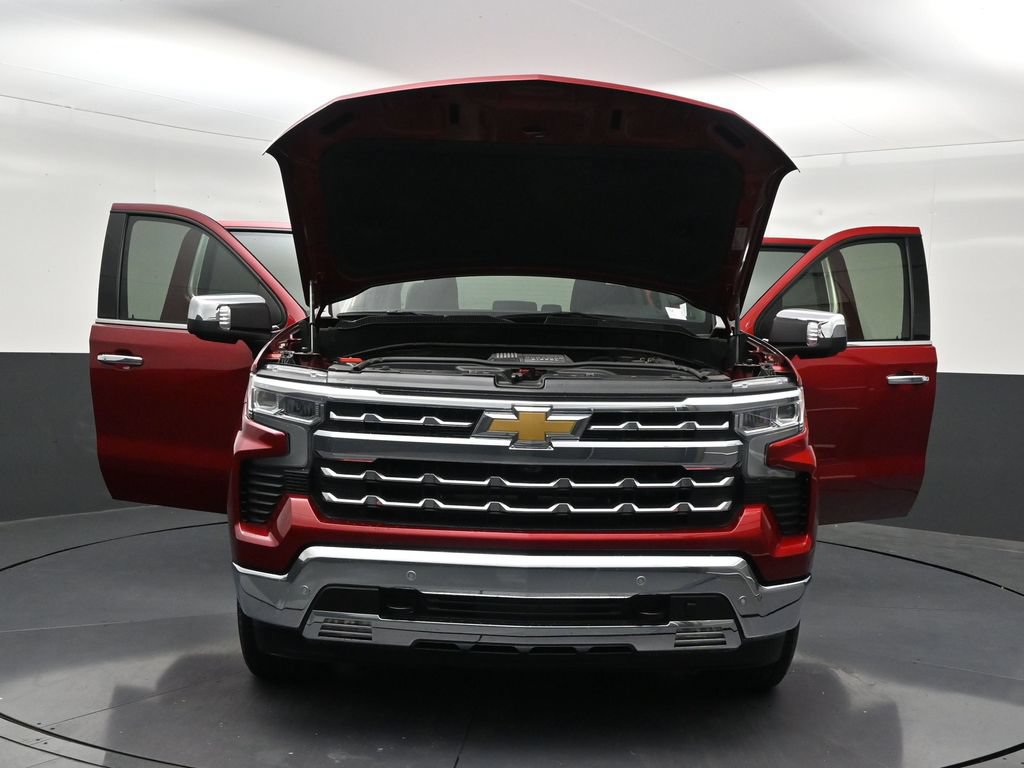 Used 2024 Chevrolet Silverado 1500 LTZ RWD image 37
