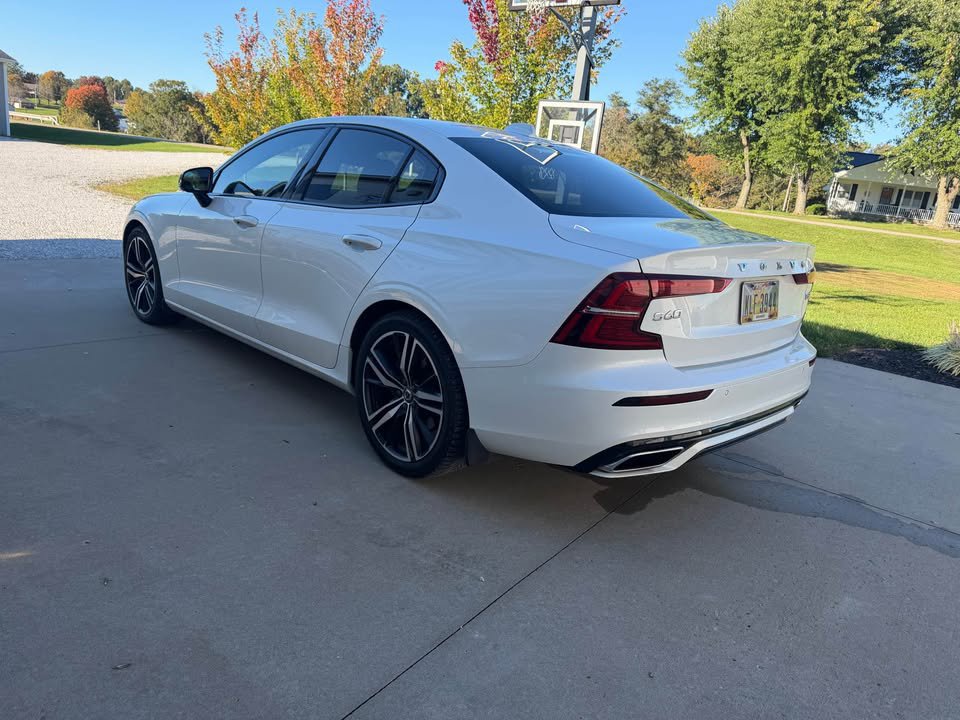 Used 2021 Volvo S60 T5 R-Design AWD/4WD image 9