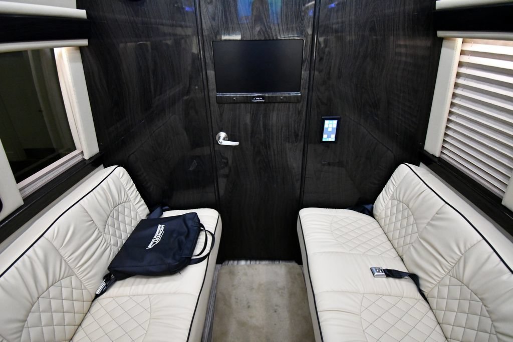 Used 2021 Mercedes-Benz Sprinter 3500 image 20