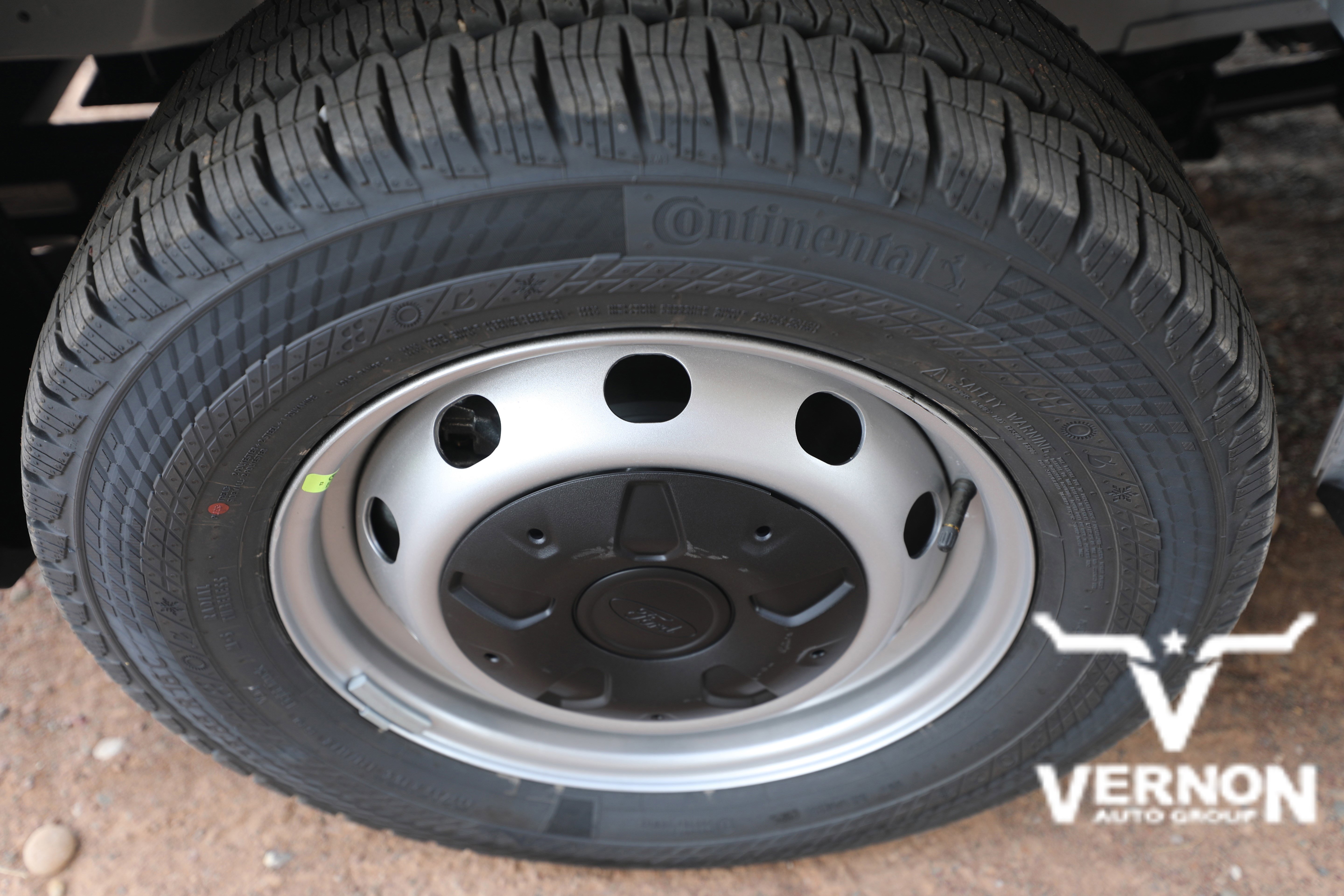 New 2025 Ford Transit 150 148 Medium Roof image 21