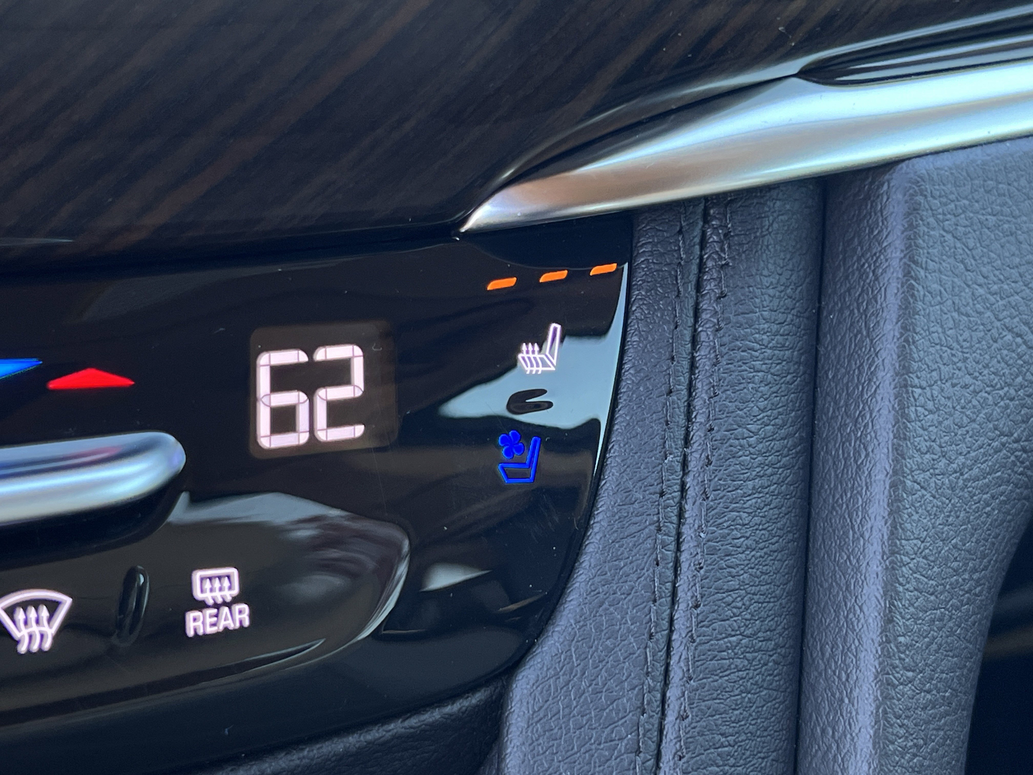 Used 2021 Cadillac XT6 Premium Luxury w/ Platinum Package image 26