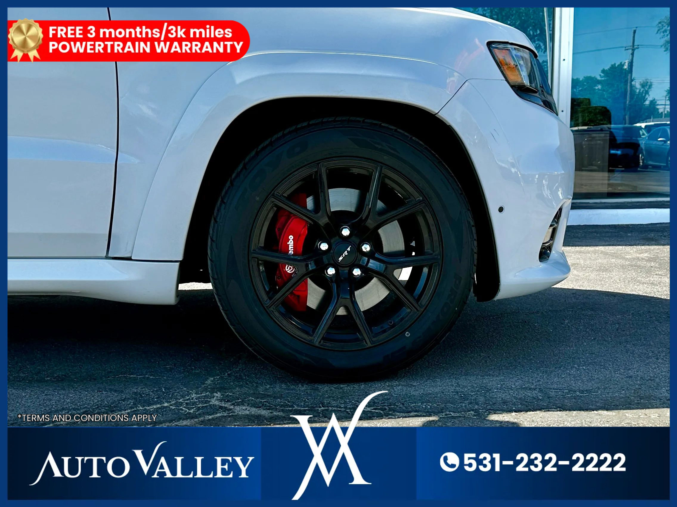 Used 2018 Jeep Grand Cherokee SRT image 9