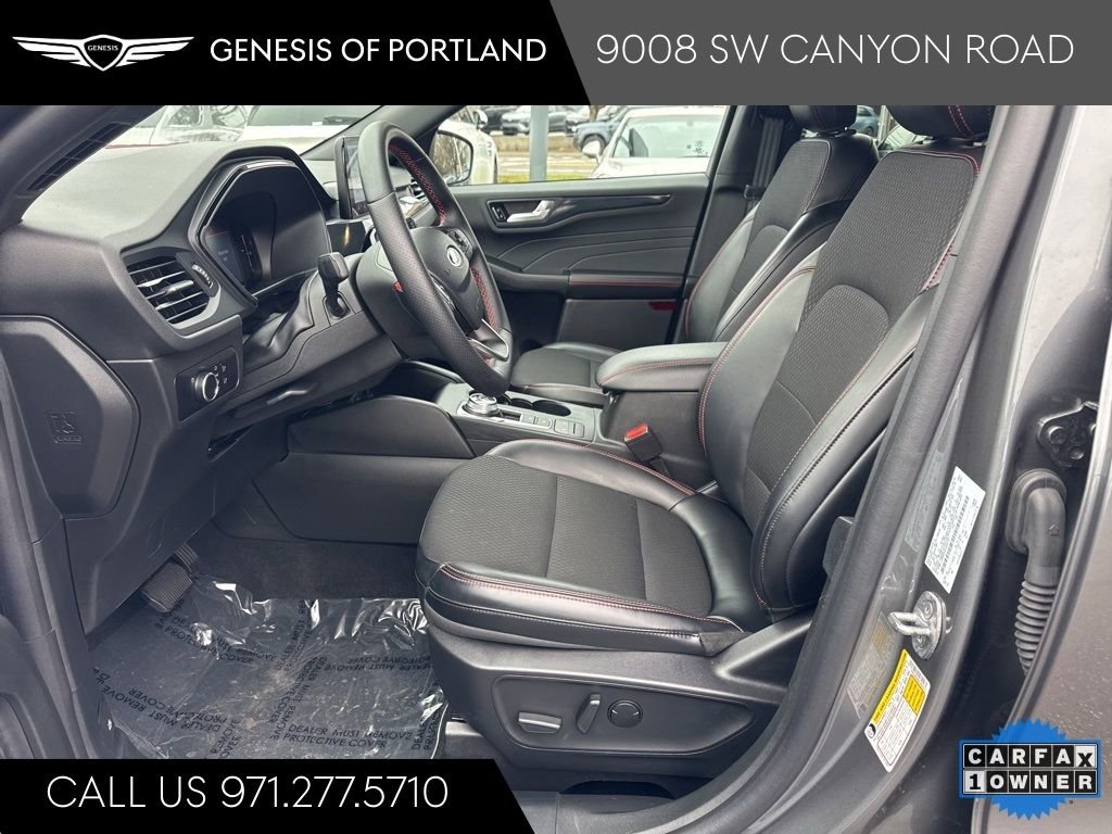 Used 2025 Ford Escape ST-Line image 14