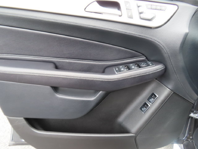 Used 2018 Mercedes-Benz GLS 450 4MATIC image 11
