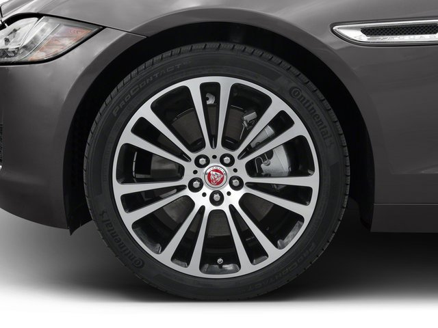Used 2018 Jaguar XF Prestige AWD/4WD image 11