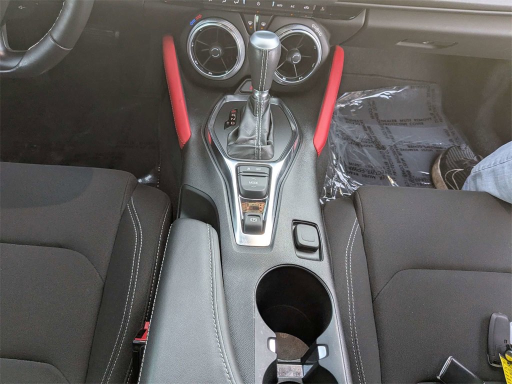 Used 2022 Chevrolet Camaro LT w/ RS Package image 16