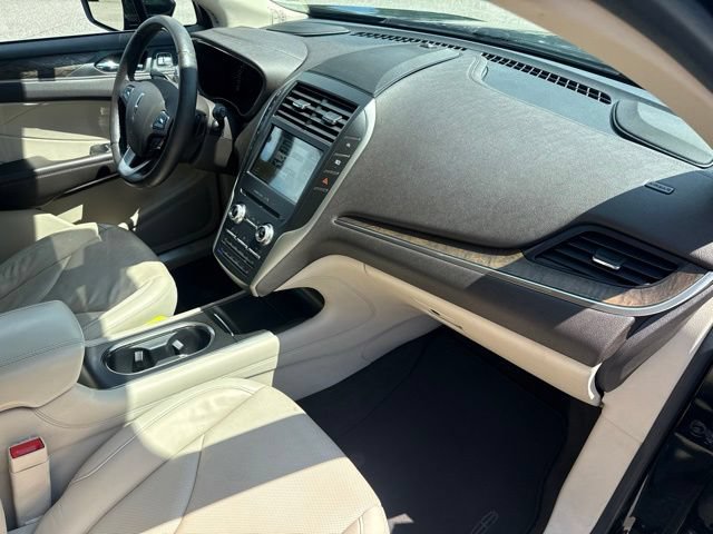 Used 2017 Lincoln MKC Reserve w/ Lincoln MKC Climate Package FWD image 24
