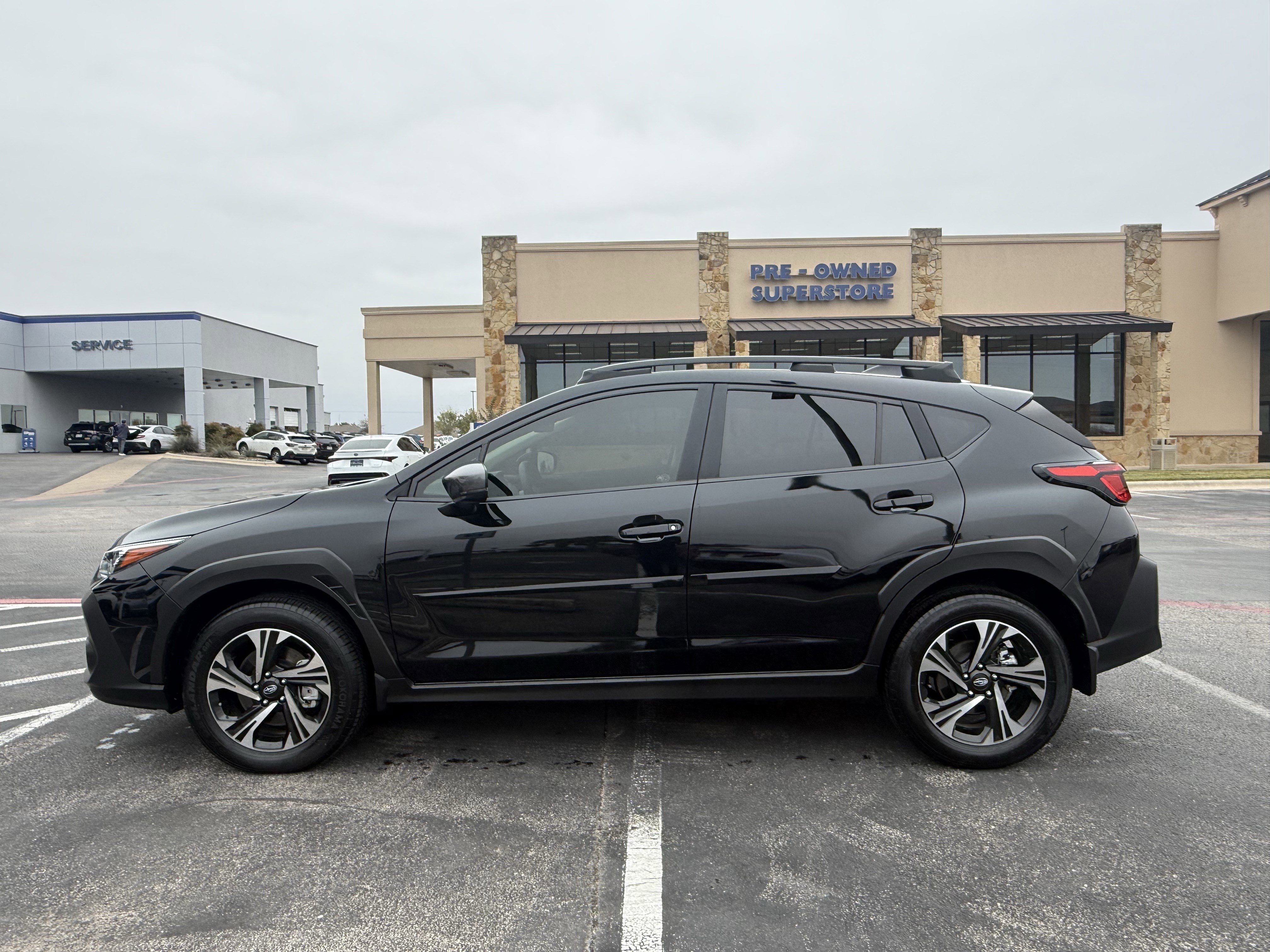 Used 2024 Subaru Crosstrek 2.0i Premium w/ Crosstrek Mirror Package image 4