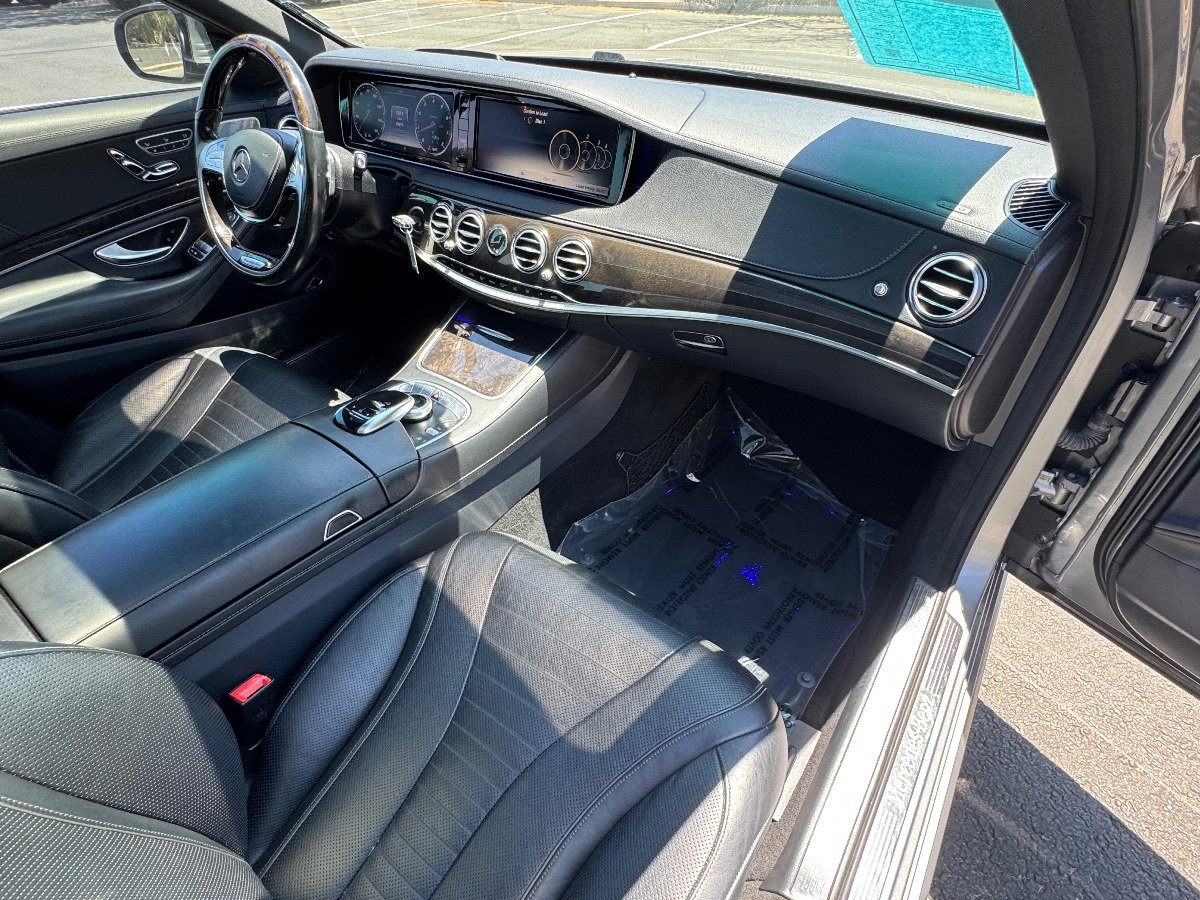 Used 2015 Mercedes-Benz S 550 Sedan w/ Sport Package image 13