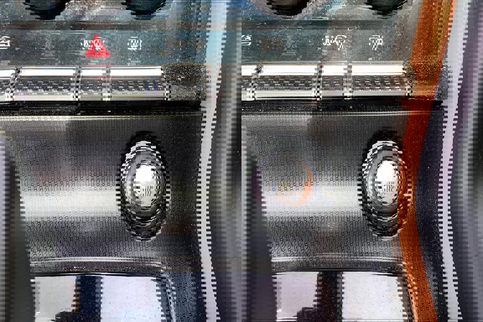 Used 2015 Jaguar F-TYPE S image 32