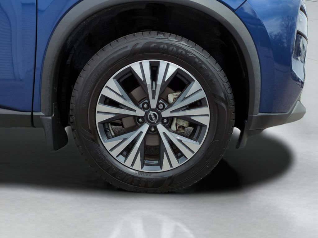 Certified 2023 Nissan Rogue SV image 10