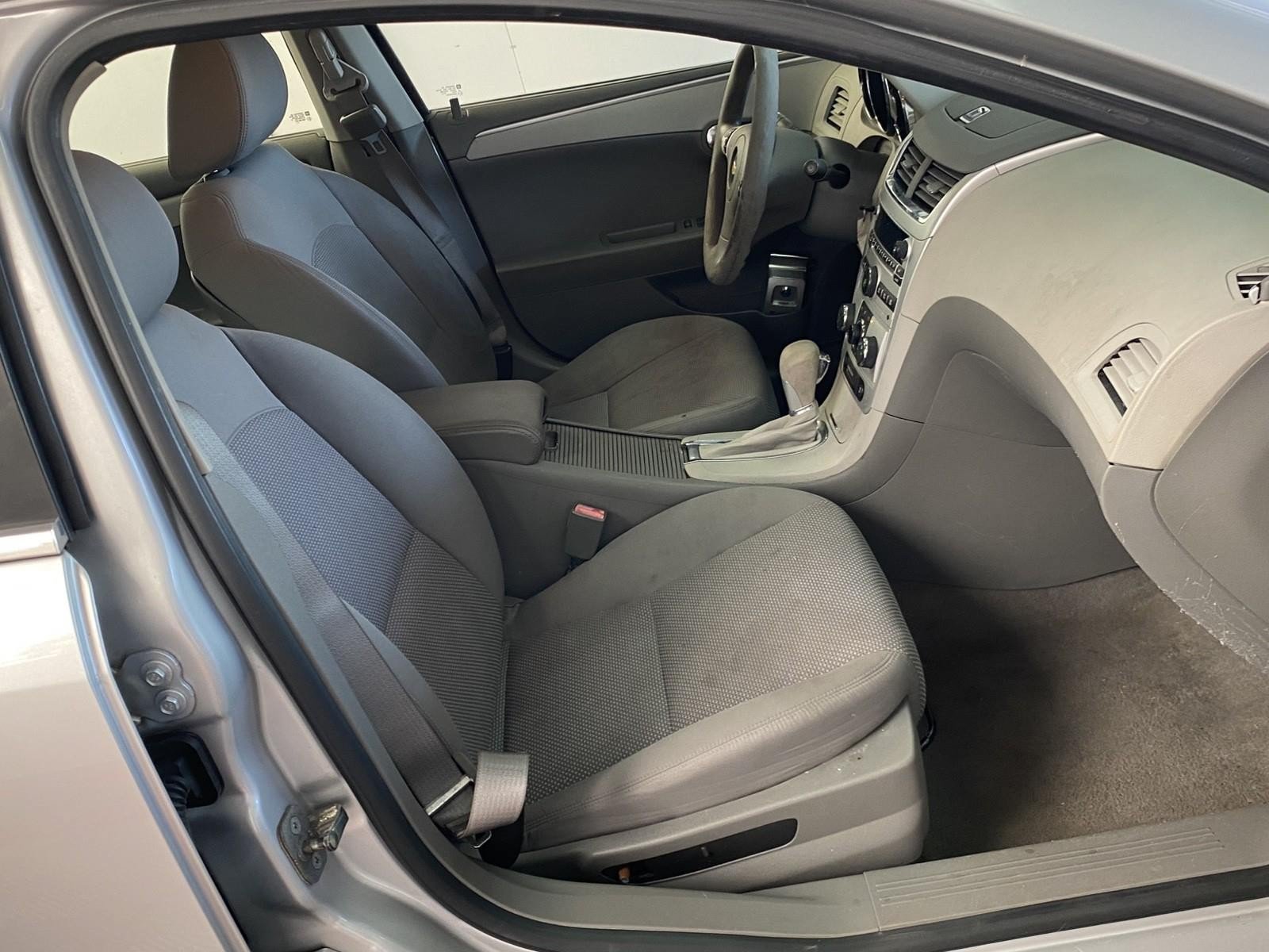 Used 2012 Chevrolet Malibu LS w/ LS Uplevel Package FWD image 8