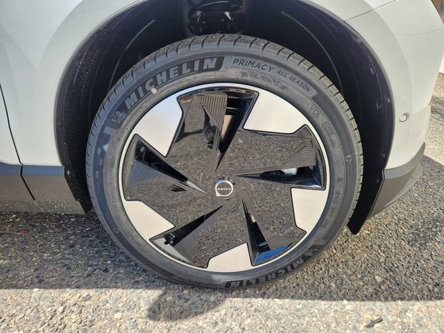 New 2026 Volvo EX30 Ultra w/ Protection Package Premier AWD/4WD image 18
