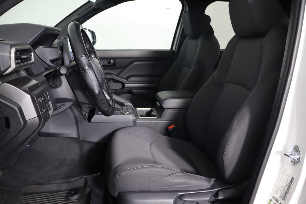 Used 2025 Toyota Tacoma SR5 RWD image 7