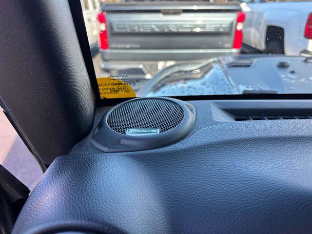 Used 2017 Jeep Wrangler Unlimited Rubicon image 13