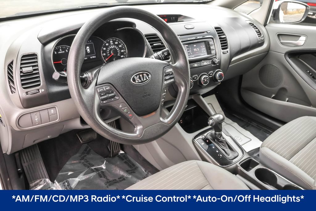 Used 2017 Kia Forte LX w/ LX Popular Package image 5