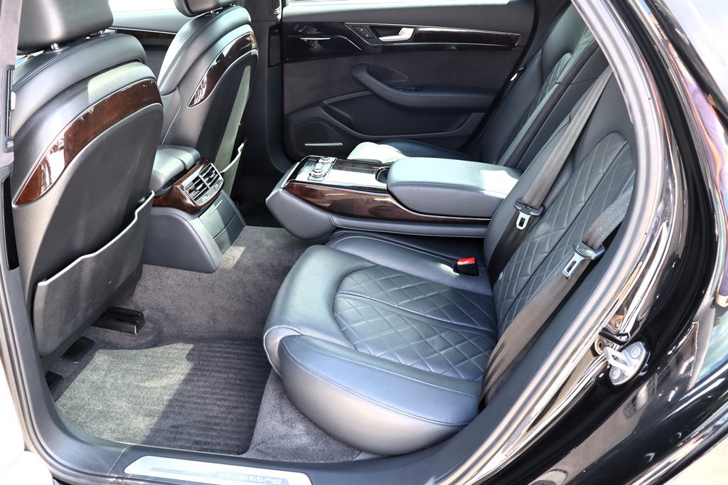 Used 2016 Audi A8 L TDI w/ Executive Package AWD/4WD image 19
