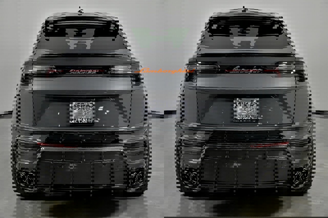 Used 2023 Lamborghini Urus Performante image 15