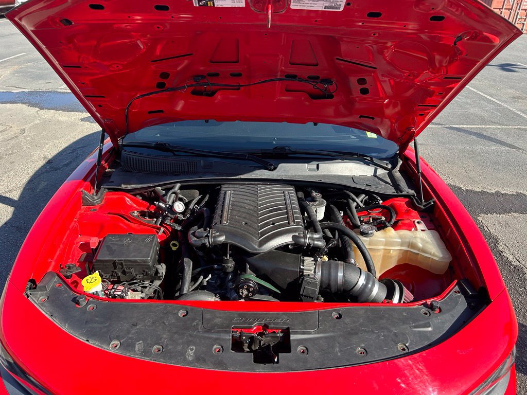 Used 2016 Dodge Charger R/T Scat Pack w/ Technology Group RWD image 3