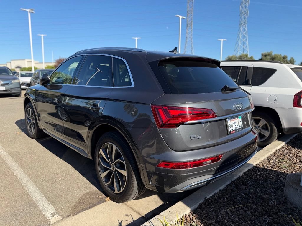 Used 2021 Audi Q5 2.0T Premium w/ Convenience Package AWD/4WD image 5