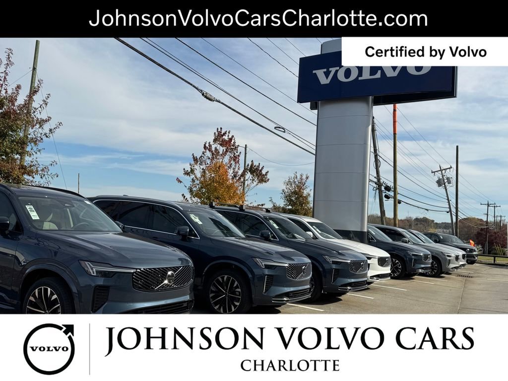 Used 2025 Volvo S60 B5 Plus FWD image 11