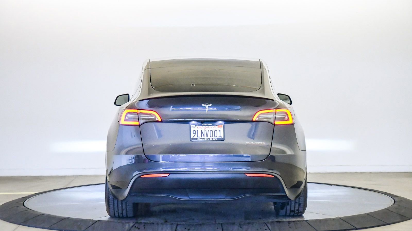 Used 2024 Tesla Model Y Performance AWD/4WD image 3