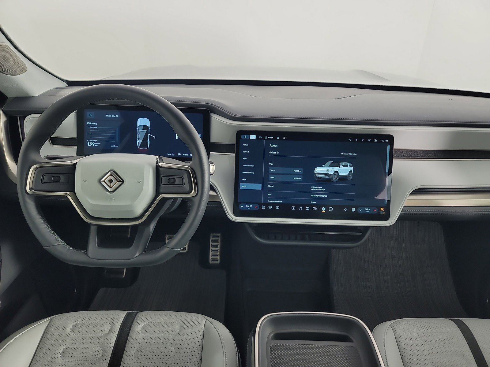 Used 2024 Rivian R1S Adventure image 27