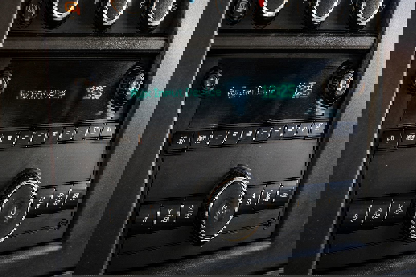 Used 2019 Chevrolet Express 2500 w/ Driver Convenience Package image 31