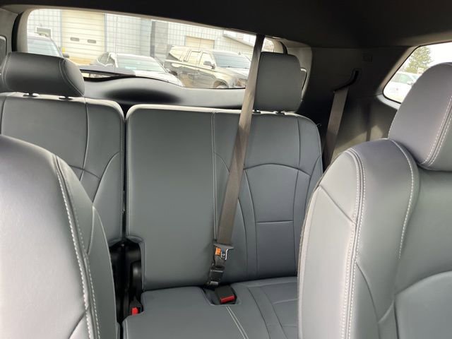 Used 2022 Buick Enclave Essence w/ Experience Buick Package image 22