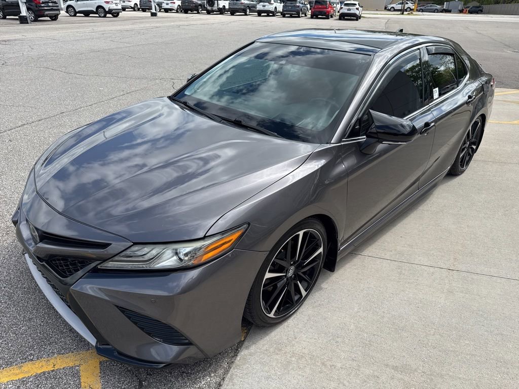 Used 2019 Toyota Camry XSE FWD image 9