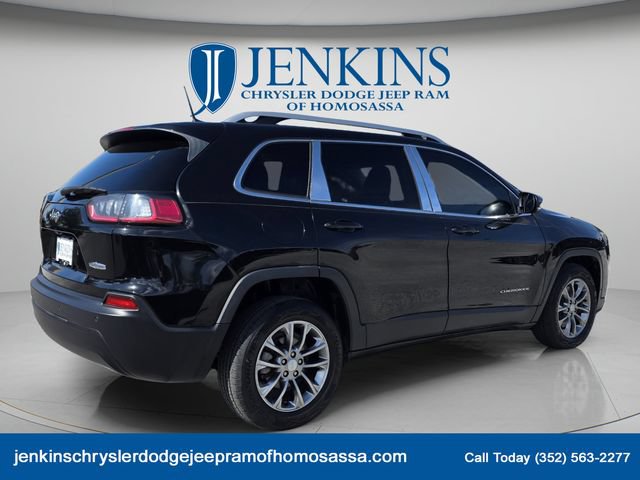 Used 2019 Jeep Cherokee Latitude Plus w/ Comfort/Convenience Group FWD image 3