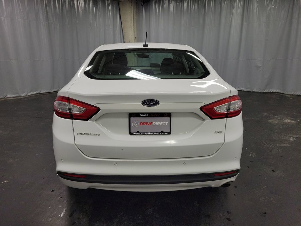 Used 2014 Ford Fusion SE image 8