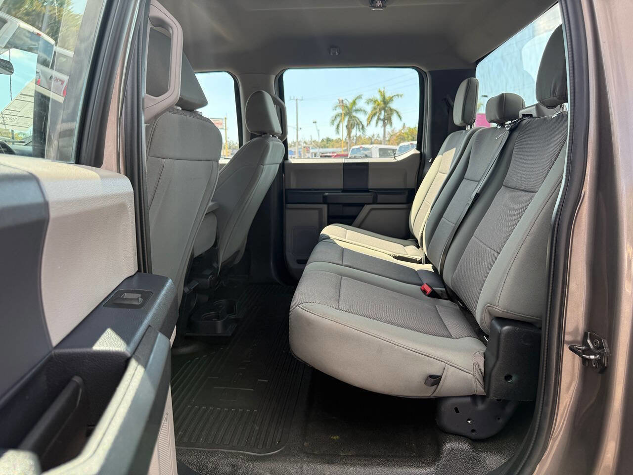 Used 2022 Ford F350 XL w/ Power Equipment Group image 19