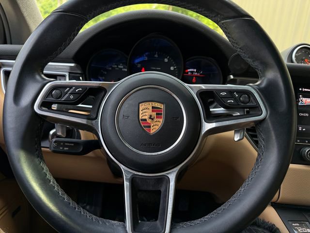 Used 2017 Porsche Macan image 21