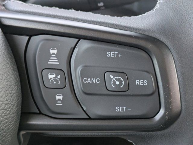 Used 2025 Jeep Wrangler Sport S image 17